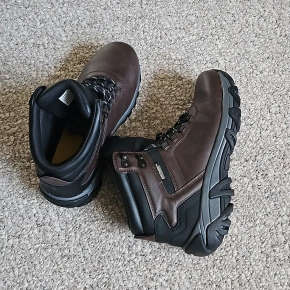 NWOB Khombu Faux Leather Top Tactical Boots.